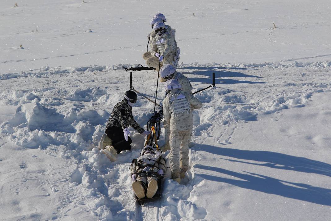 Dondurucu soğukta nefes kesen eğitim 2